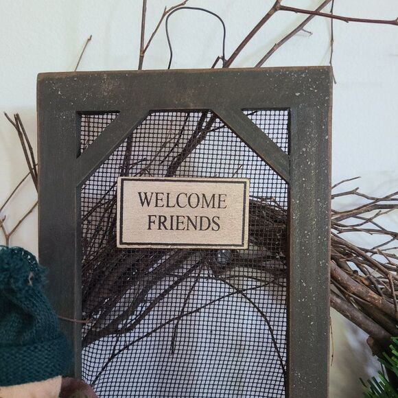 Vintage Primitive Folk Art Handcrafted Wood and Fabric "Welcome Friends" Snowman - Picture 7 of 16